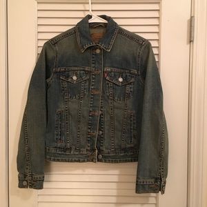 Levi’s Jean Jacket- NWOT